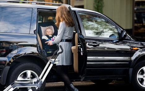 Седећи за аутомобиле за бебе - поуздана заштита ваших мрвица