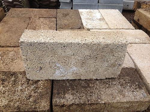 Купање проширених блокова глине: оно што је неопходно за његову изградњу
