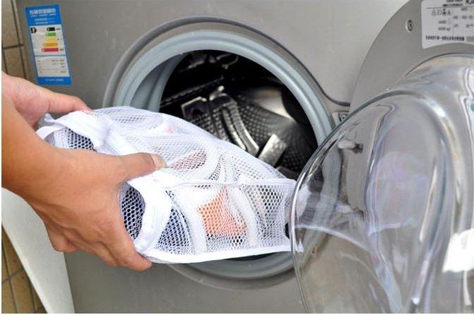 Савети о томе како да перете патике у машини за веш